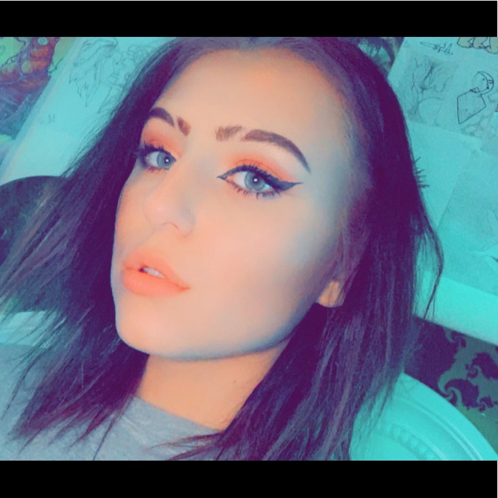Meet your Posher, Ashlynne